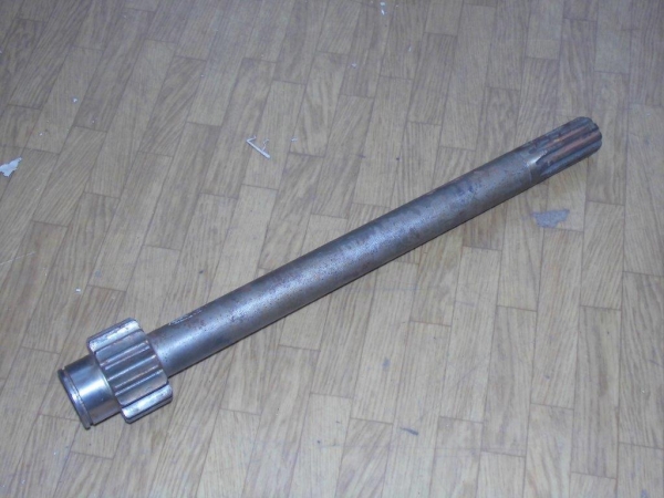 Welle im Differenzial für Antrieb Zapfwelle UTB Fiat